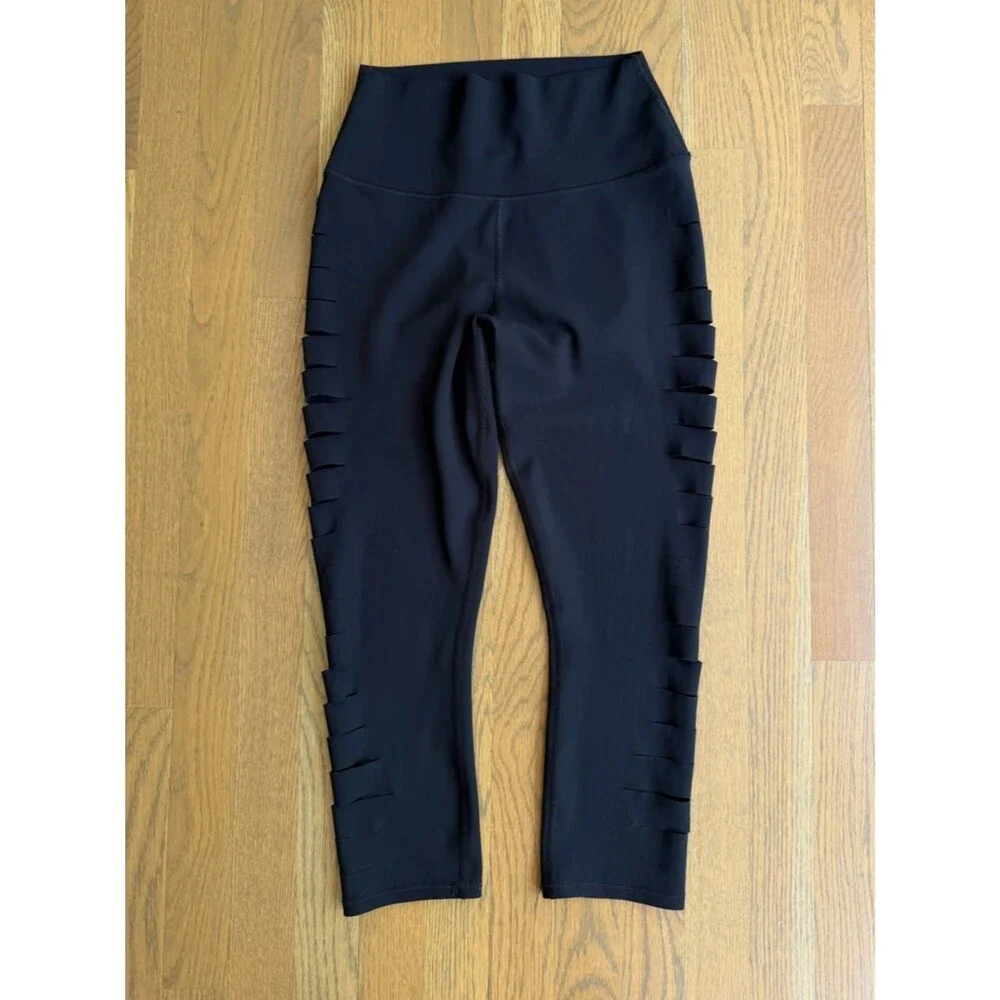Alo Yoga High-Waist Side Sliced Capri Leggings Black Small